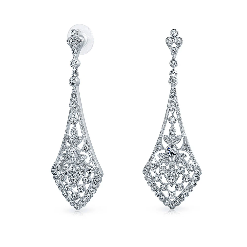 New Year Party Jewelry – Sparkle with Statement Earrings, Rings & Necklaces